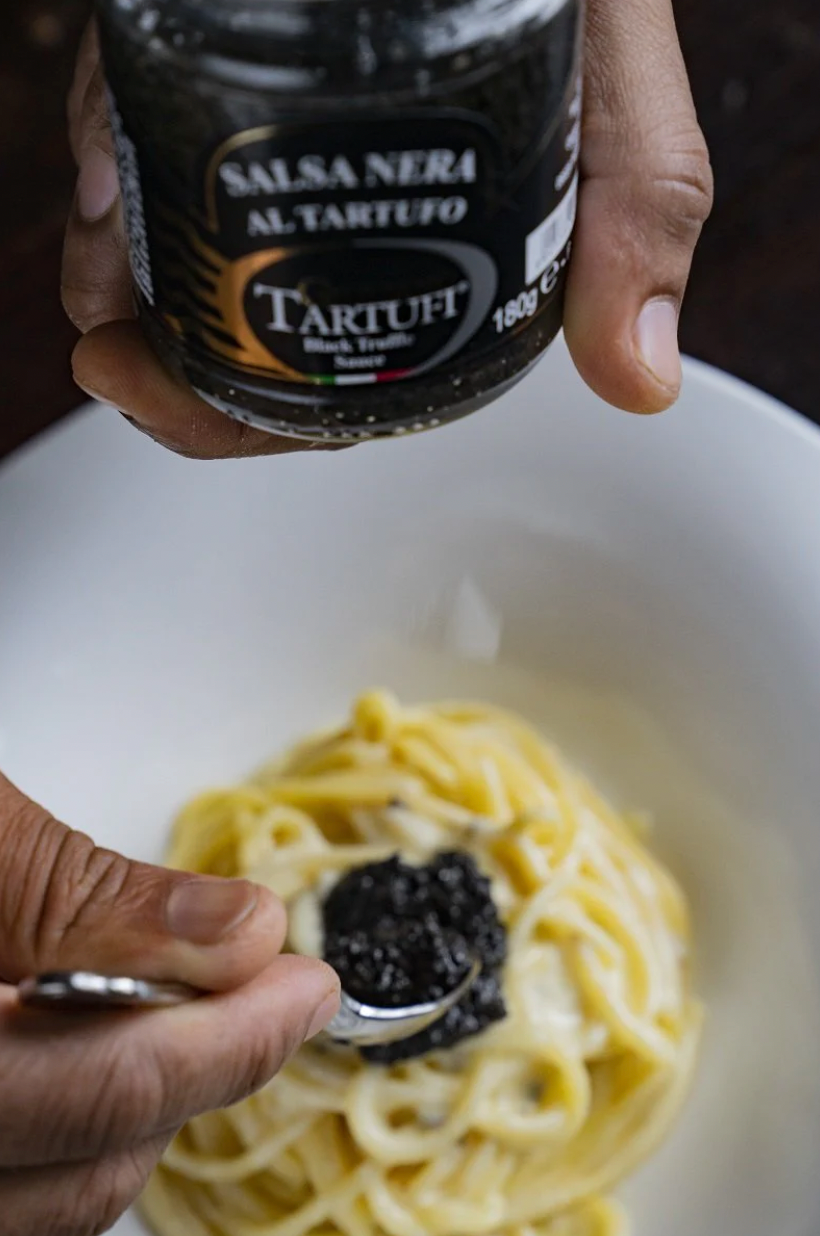 Sauce noire à la truffe 5%