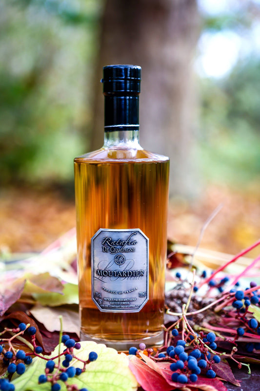 Moutardier - Ratafia de Champagne. 